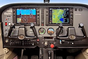 airplane GPS cockpit